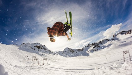 九游网游官网-青少年“梦想长跑”公益活动在西安连续举办，助力体育全民化，梦想起跑线少儿艺术团